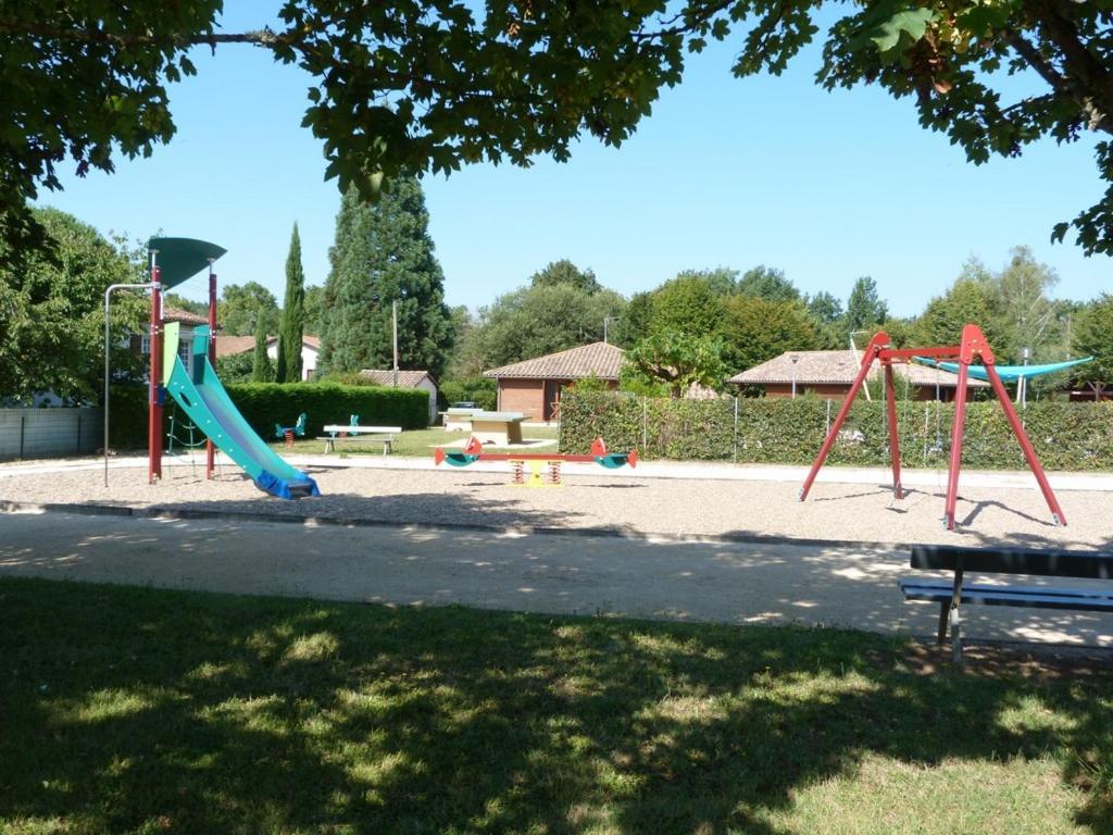 Gites De La Garenne Nérac Esterno foto